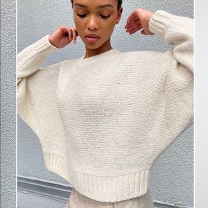 Aritzia Day Off Sweater